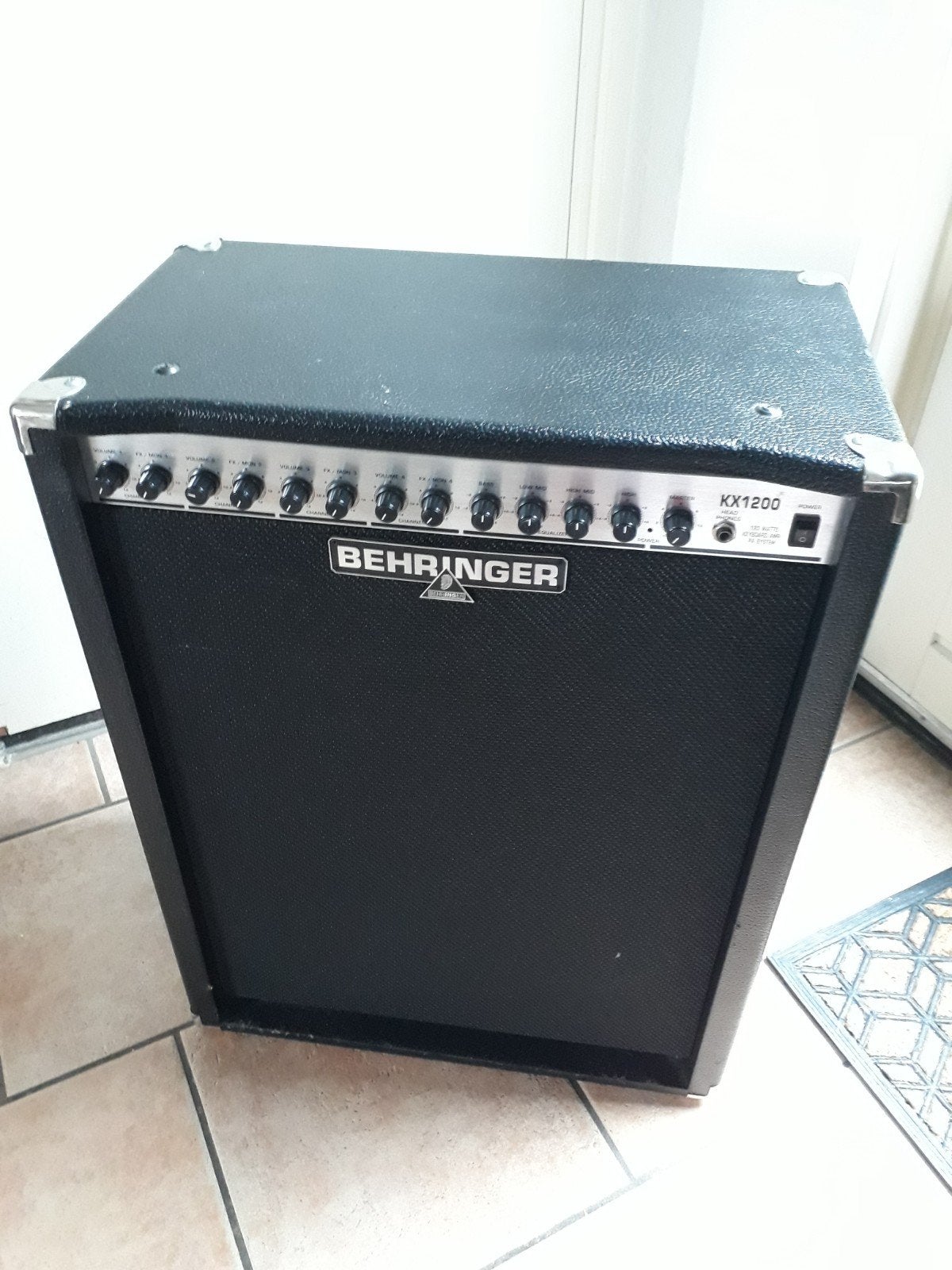 Keyboard versterker kx 1200 in mooie staat, Ophalen, Zo goed als nieuw, Minder dan 500 watt