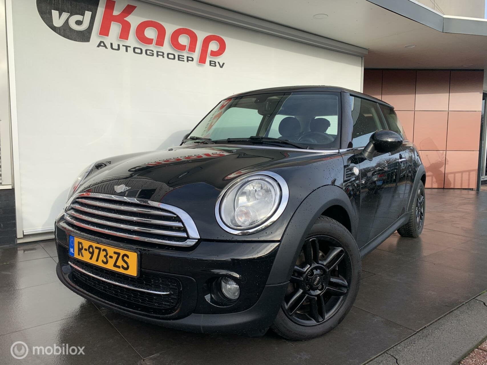 Mini Mini 1.6 Cooper D Business Line, Navigatie apk t/m 30-0, Auto's, Stof, Gebruikt, Zwart, 4 cilinders
