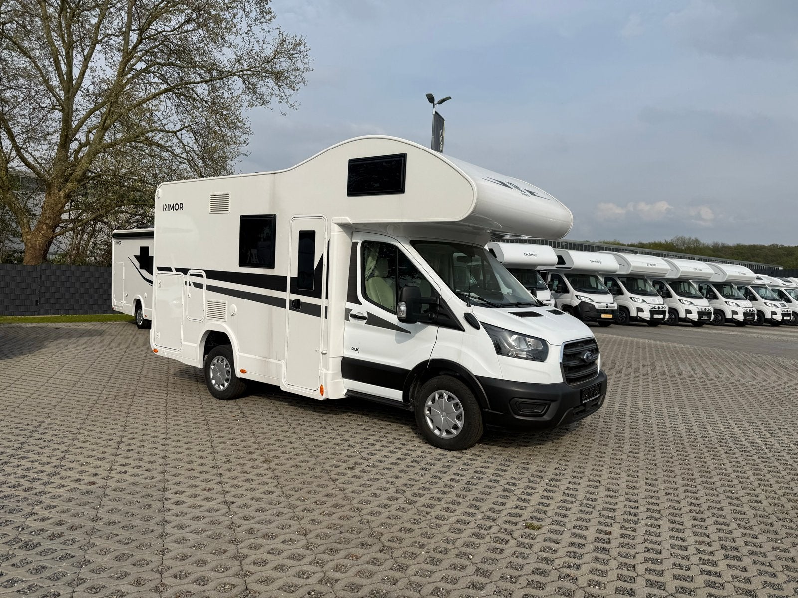 Rimor Kilig 4 Nieuwe Camper te Huur - 4 Slaapplaatsen