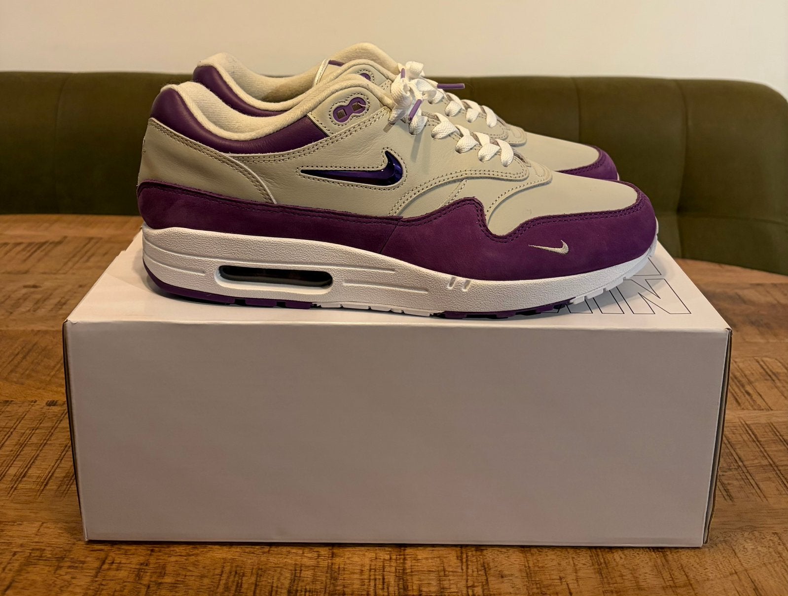 Nike Air Max 1 NBY Purple Jewel 46, Kleding | Heren, Schoenen, Ophalen, Overige kleuren, Nieuw, Sneakers of Gympen