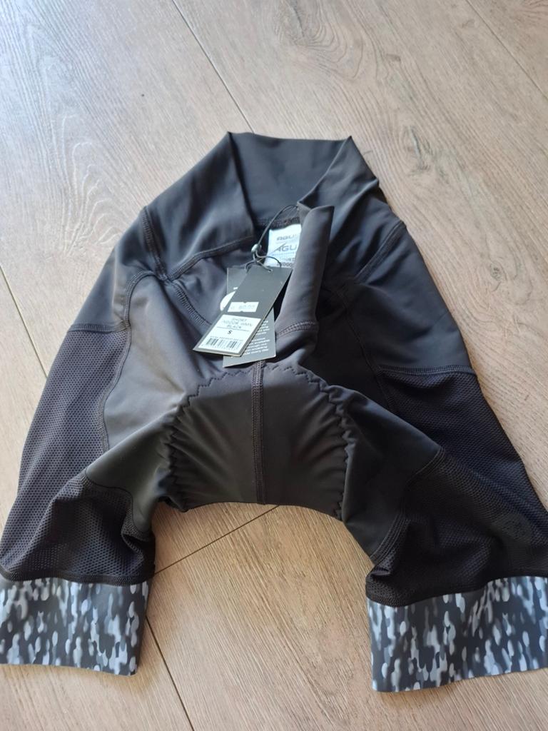 Agu wielerbroek indoor nieuw maat s dames, Fietsen en Brommers, Fietsaccessoires | Fietskleding, Nieuw, Dames, Bovenkleding, Ophalen of Verzenden