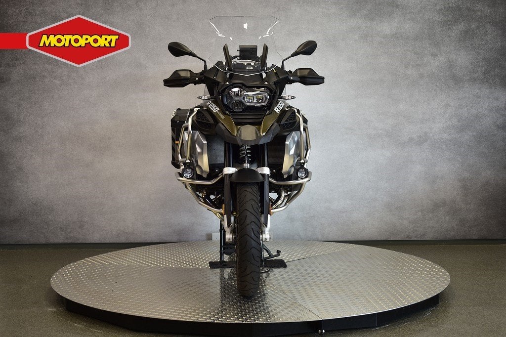 BMW R 1250 GS ADVENTURE (bj 2020), Einsteinlaan 5
2289 CC  Rijswijk, NL, Bedrijf, BMW Motorrad Nederland, Toermotor