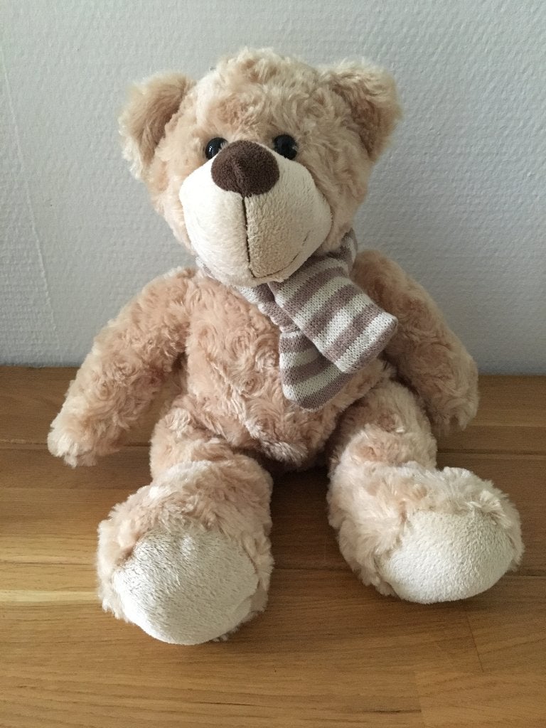 knuffel beer met sjaal, Ophalen of Verzenden, Nieuw, Beer