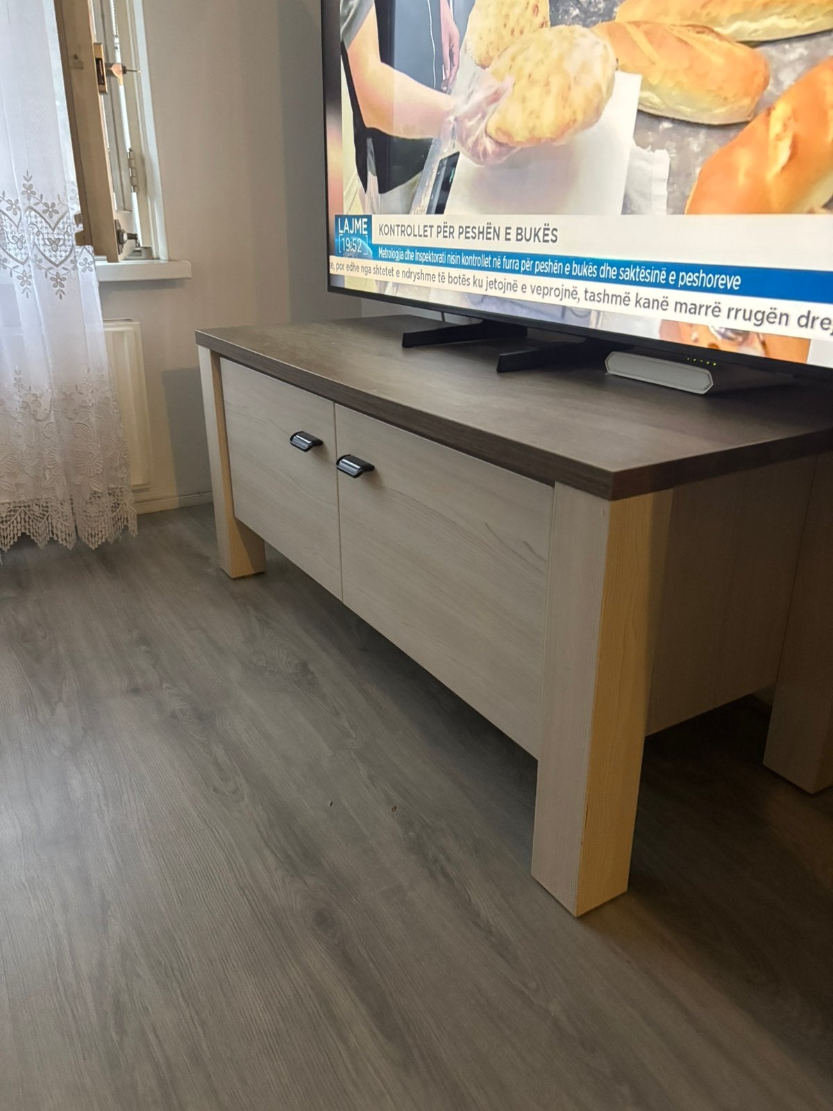 Tv meubel, Ophalen
