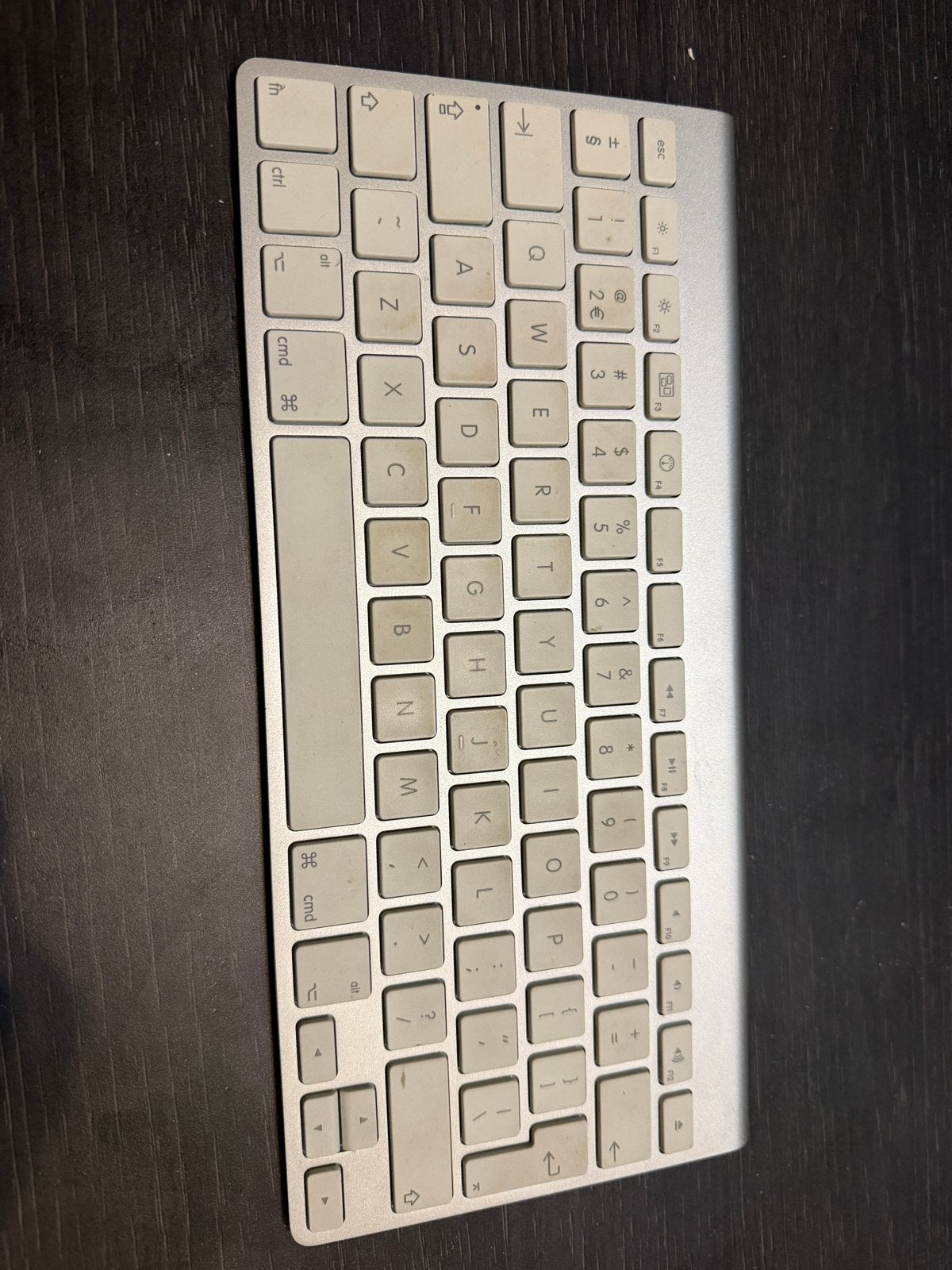 Apple Wireless Keyboard A1314 - Compact Bluetooth Toetsenbor, Computers en Software, Ophalen, Gebruikt, Draadloze ontvanger, Draadloos