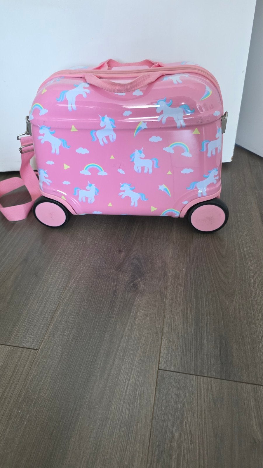 Kinderkoffer heel weinig gebruikt., Ophalen