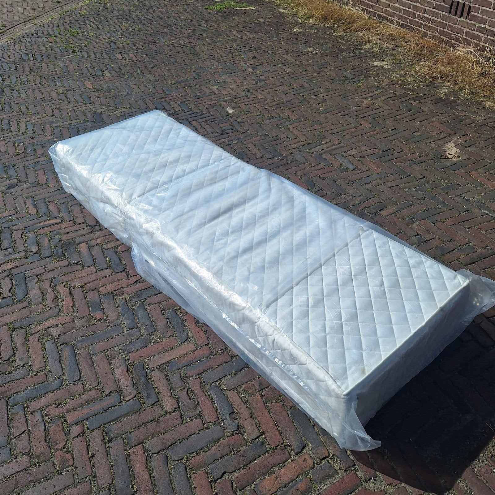 2 enkele matrassen uit caravan z.g.a.n 207x70x15cm, Ophalen, Zo goed als nieuw