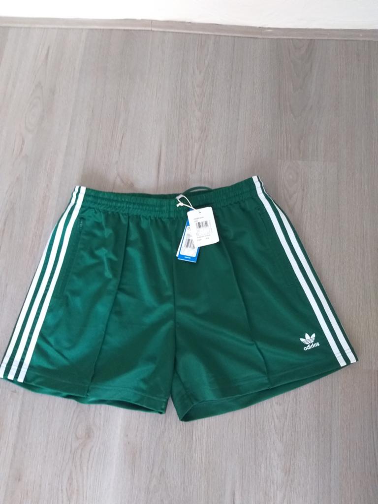Nieuwe ADIDAS schort maat L van JD, Kleding | Dames, Ophalen, Nieuw