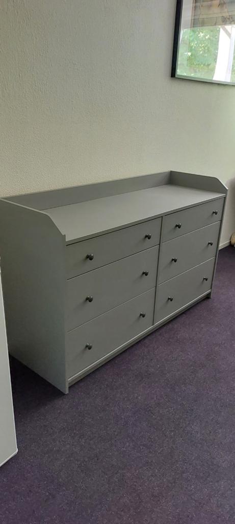 Ikea Hauga kast grijs. 138x46x84, Ophalen, Gebruikt, 100 tot 150 cm, 3 of 4 laden