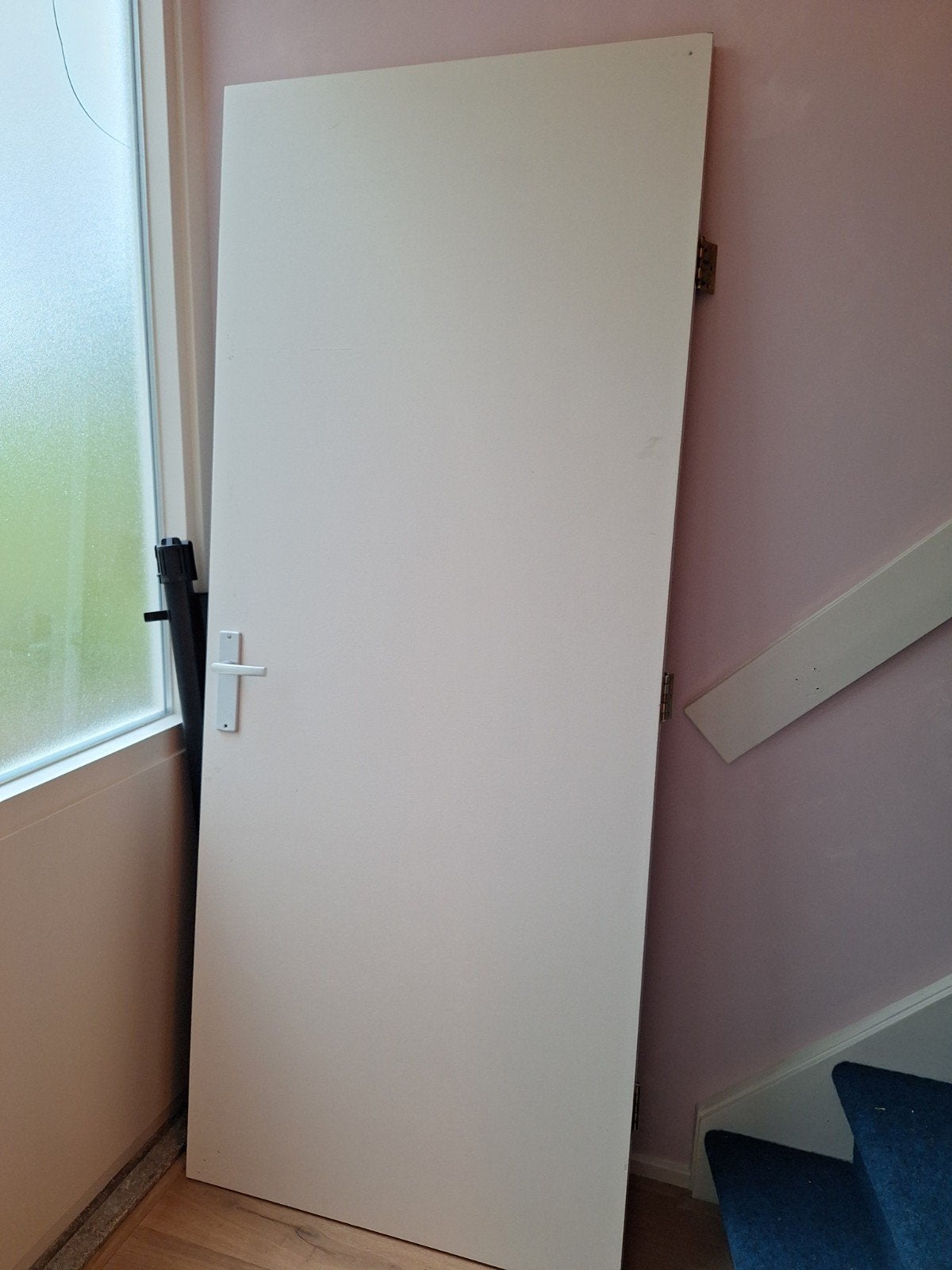 Witte binnendeur met klink en scharnieren, Ophalen, Gebruikt, 80 tot 100 cm, Binnendeur
