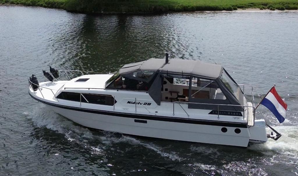 Nidelv 28 Noorse Spitsgatter met Boegschroef, Watersport en Boten, Motorboten en Motorjachten, Ophalen, 9 m, Gebruikt, Diesel