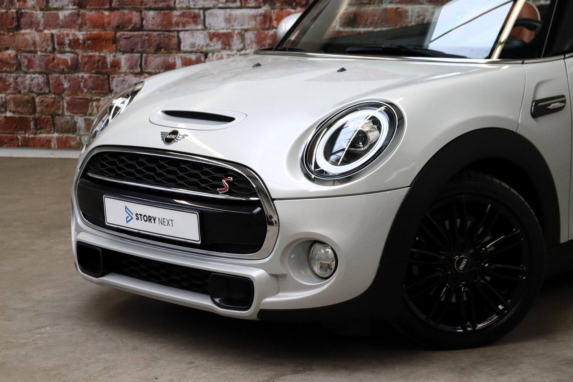 MINI Cabrio Cooper S Chili Automaat / Navigatiesysteem / Led, Auto's, Verwarmde buitenspiegels, Gebruikt, Euro 6, 4 stoelen