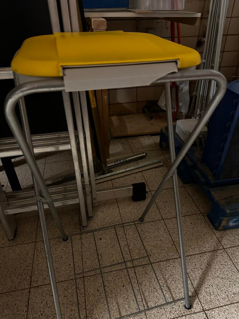 Handig vuilbaksysteem met gele deksel, Ophalen, Gebruikt, 40 liter of meer, Metaal