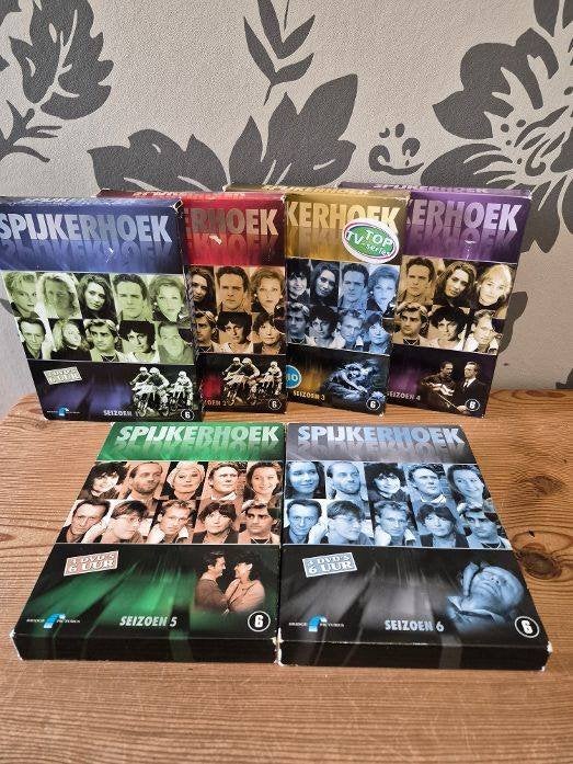 SPIJKERHOEK de complete serie (seizoen 1 t/m 6), Cd's en Dvd's, Drama, Zo goed als nieuw, Vanaf 12 jaar, Complete serie