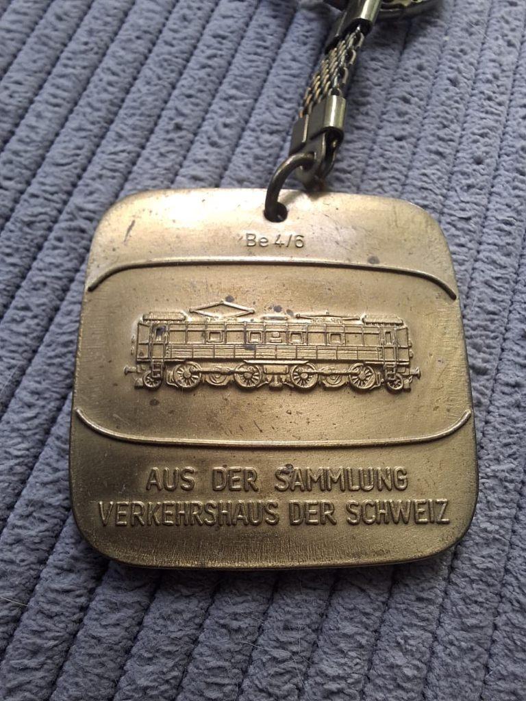 Oude sleutelhanger trein Be 4/6 Zwitserland, Verzamelen, Sleutelhangers, Verzenden