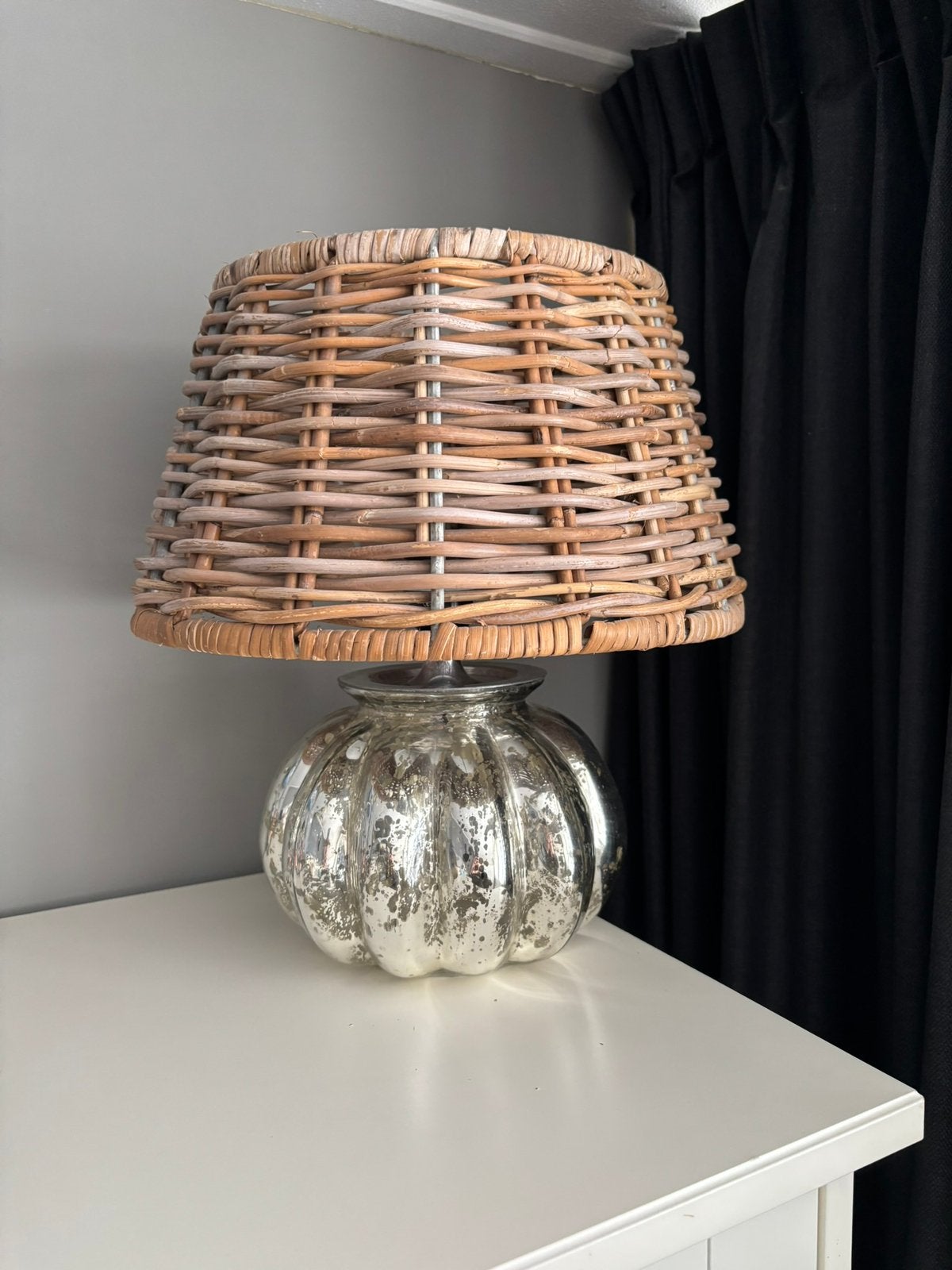 Lamp met rieten kap, Huis en Inrichting, Ophalen, Zo goed als nieuw