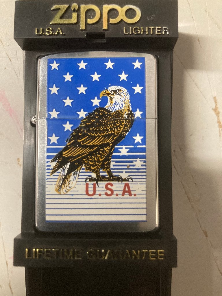 T.K. Zippo aansteker  Jaarcode A IX zie foto, Ophalen of Verzenden, Zo goed als nieuw, Aansteker