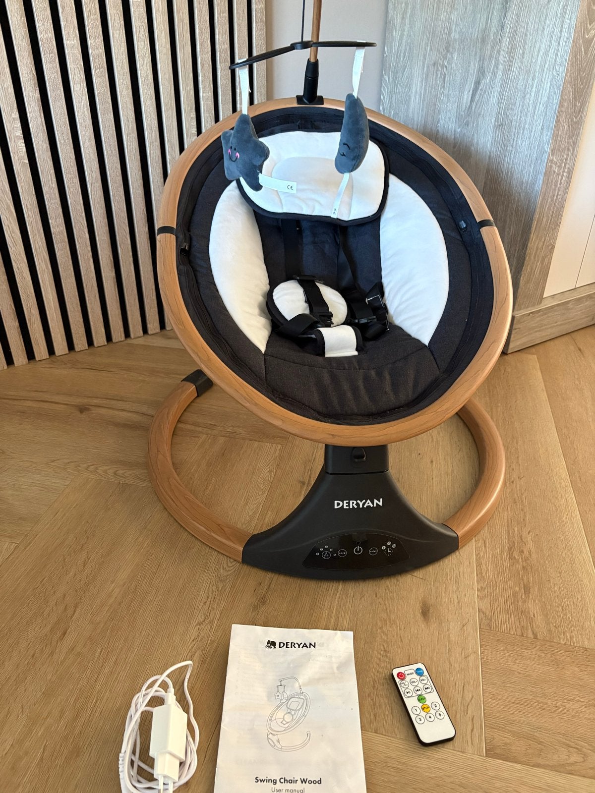 Deryan Swing Chair Wood - Baby Schommelstoel met Afstandsbed, Ophalen of Verzenden, Zo goed als nieuw