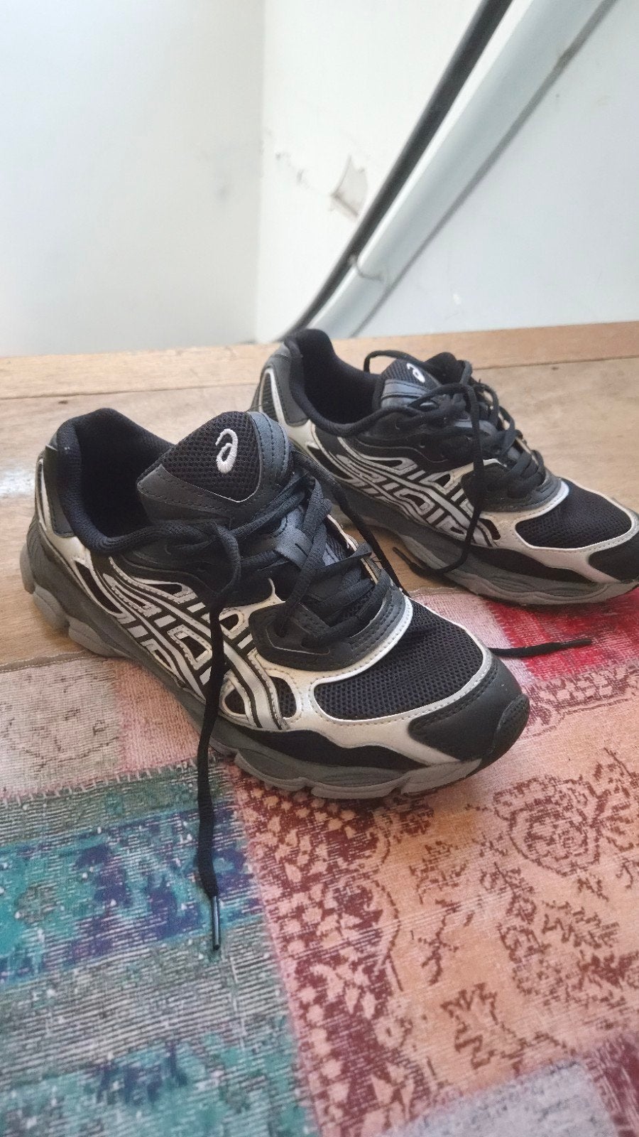 Asics Gel hardloopschoenen - Zwart/Zilver maat 43, Ophalen of Verzenden, Gebruikt, Hardloopschoenen, Asics