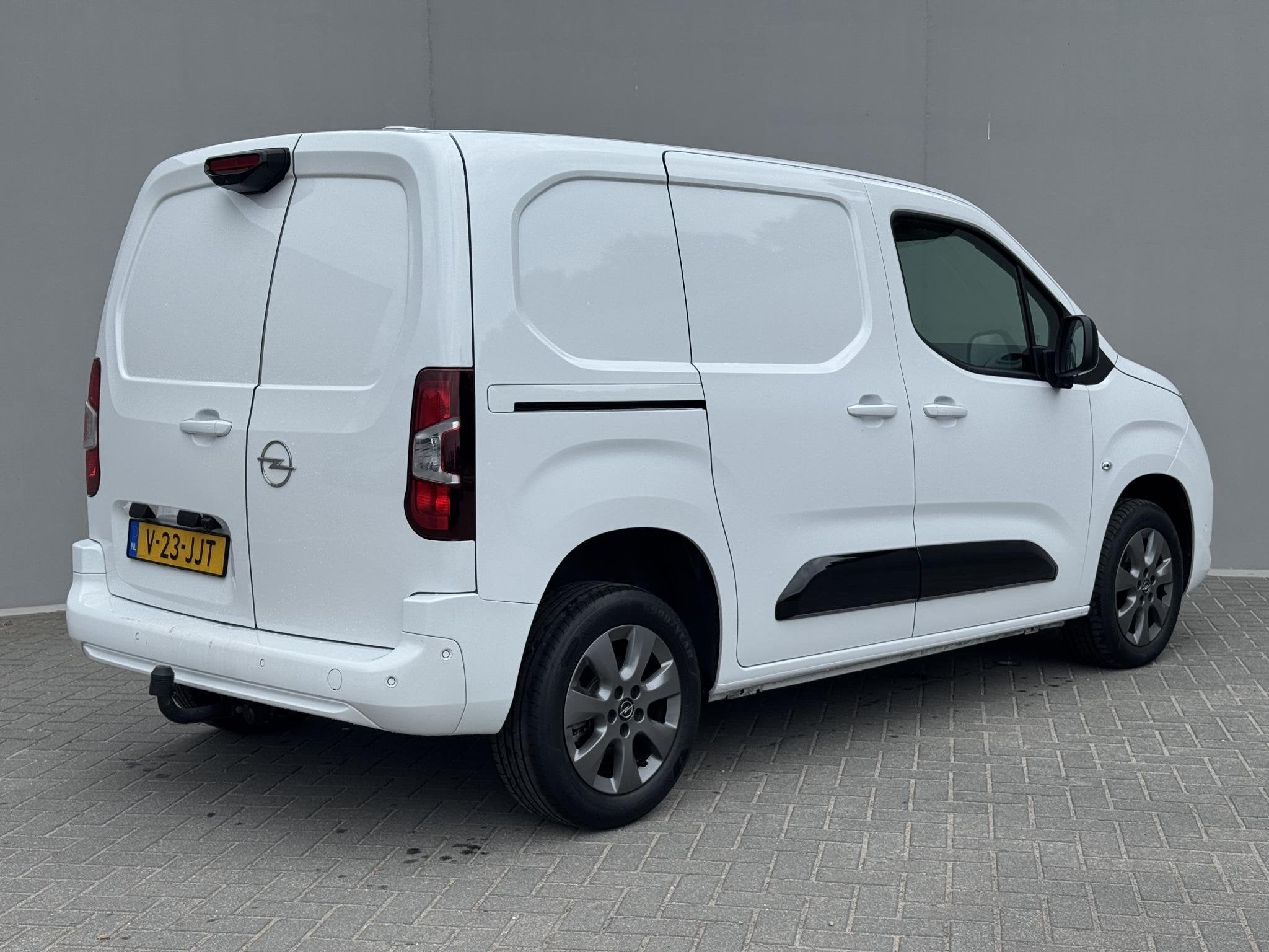Opel Combo 1.5 BlueHDi 130 S&S L1 / Trekhaak (1.350KG) / Cru, 1350 kg, Gebruikt, Euro 6, Startonderbreker