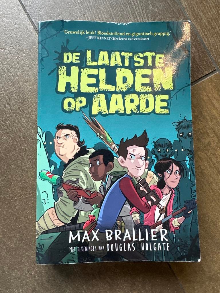 De Laatste Helden op Aarde - Max Brallier, Boeken, Ophalen of Verzenden, Zo goed als nieuw, Verhalen