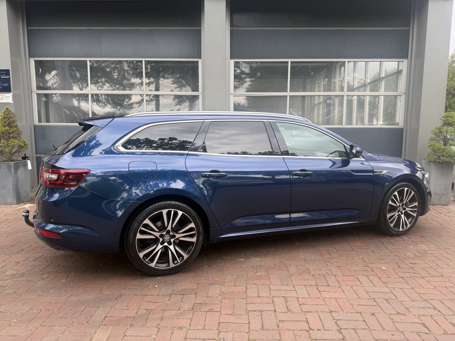 Renault Talisman Estate 1.6 TCe Initiale Paris Bj 2016 Km 10, 1618 cc, Gebruikt, 4 cilinders, 1850 kg