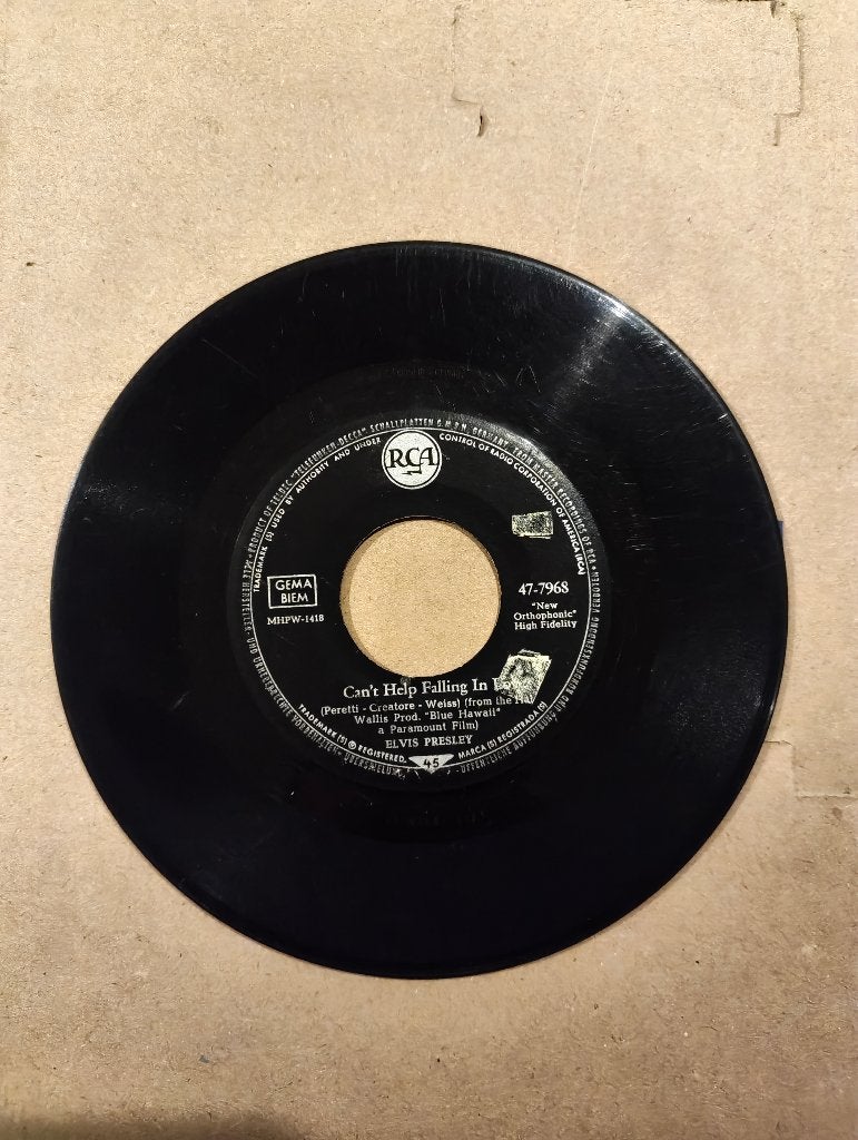 Elvis Presley - Can't Help Falling/Rock-A-Hula Baby, Gebruikt, Originele persing, 7 inch, Ophalen of Verzenden