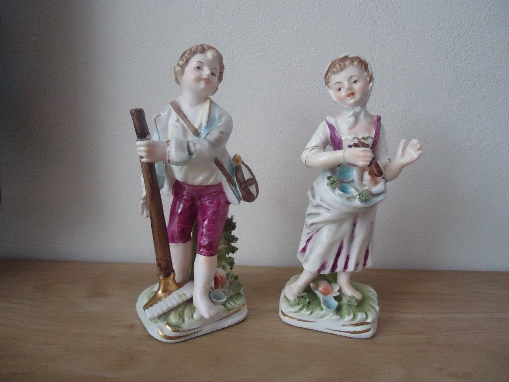 Twee antieke zeldzame Beelden ., Antiek en Kunst, Antiek | Porselein, Ophalen of Verzenden