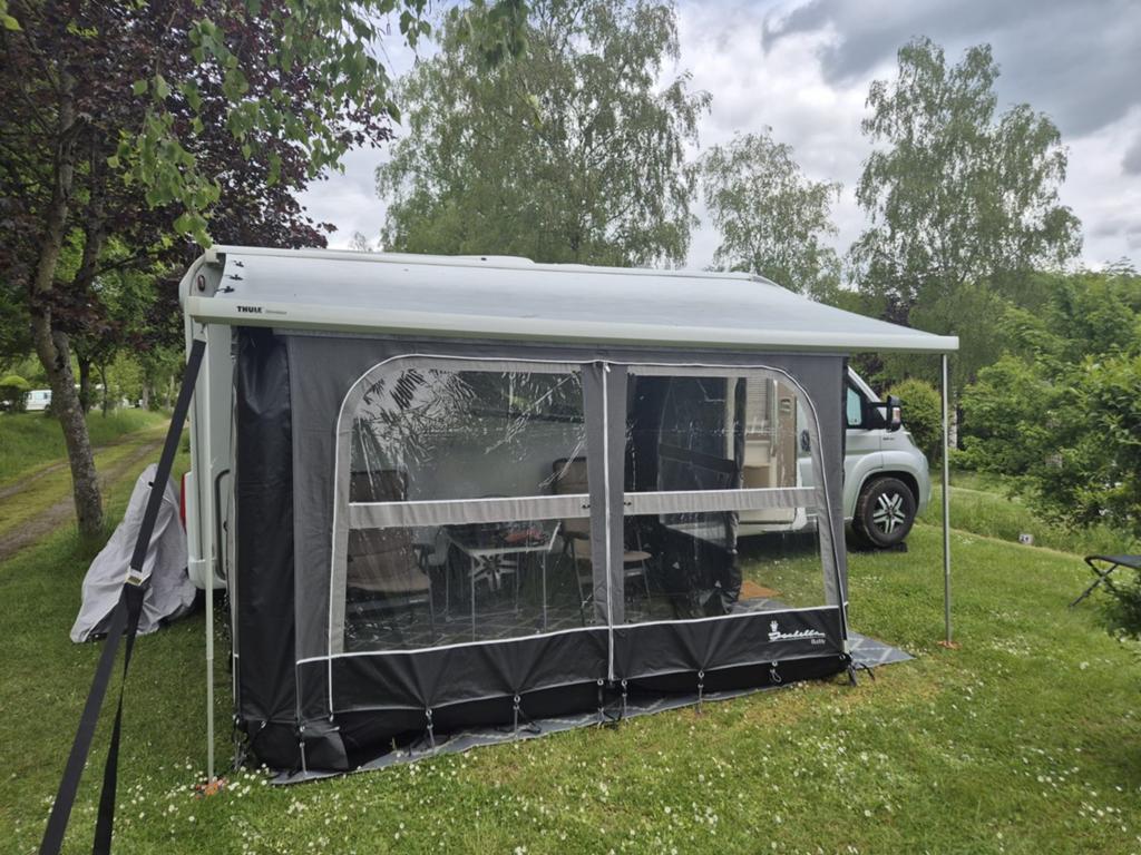 Isabella Buddy Voortent Camper - Zo goed als nieuw, Ophalen of Verzenden