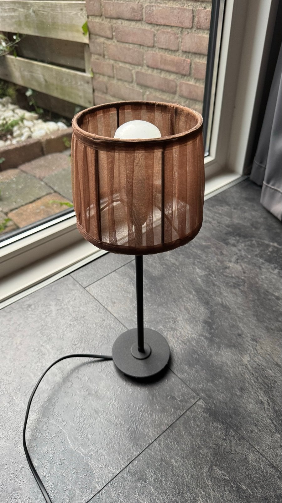 Mooie tafellamp met bruine kap - 41cm hoog, Huis en Inrichting, Ophalen, Gebruikt, Sfeerlamp, Metaal