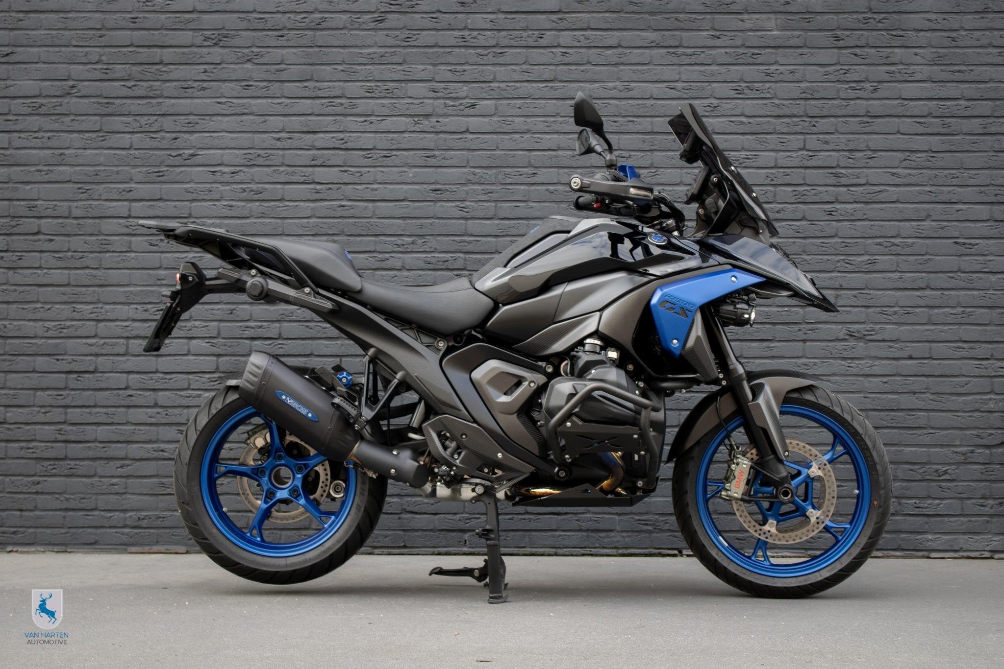 BMW R 1300 GS Triple Black / Matt Blue / BOS / Koffers, Einsteinlaan 5
2289 CC  Rijswijk, NL, Toermotor, 1300 cc, Handgeschakeld