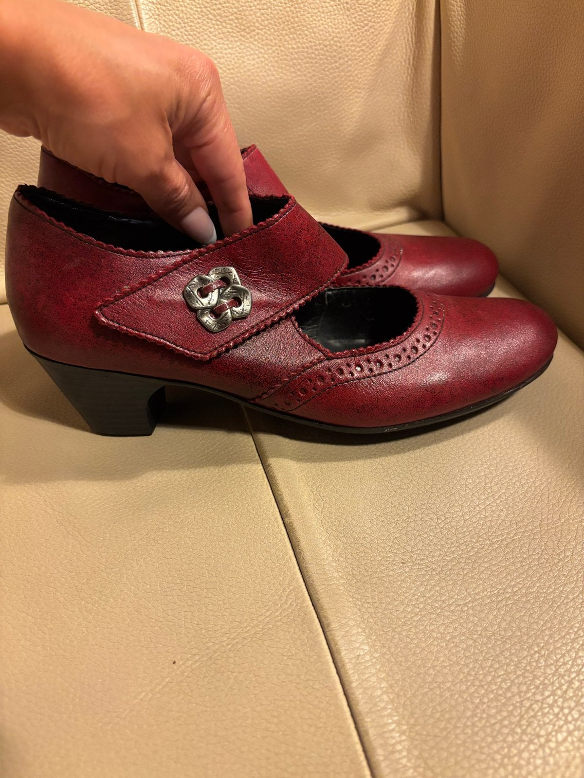Rieker Mary Jane schoenen maat 39 - Rood, Ophalen of Verzenden, Gedragen, Rood, Schoenen met lage hakken