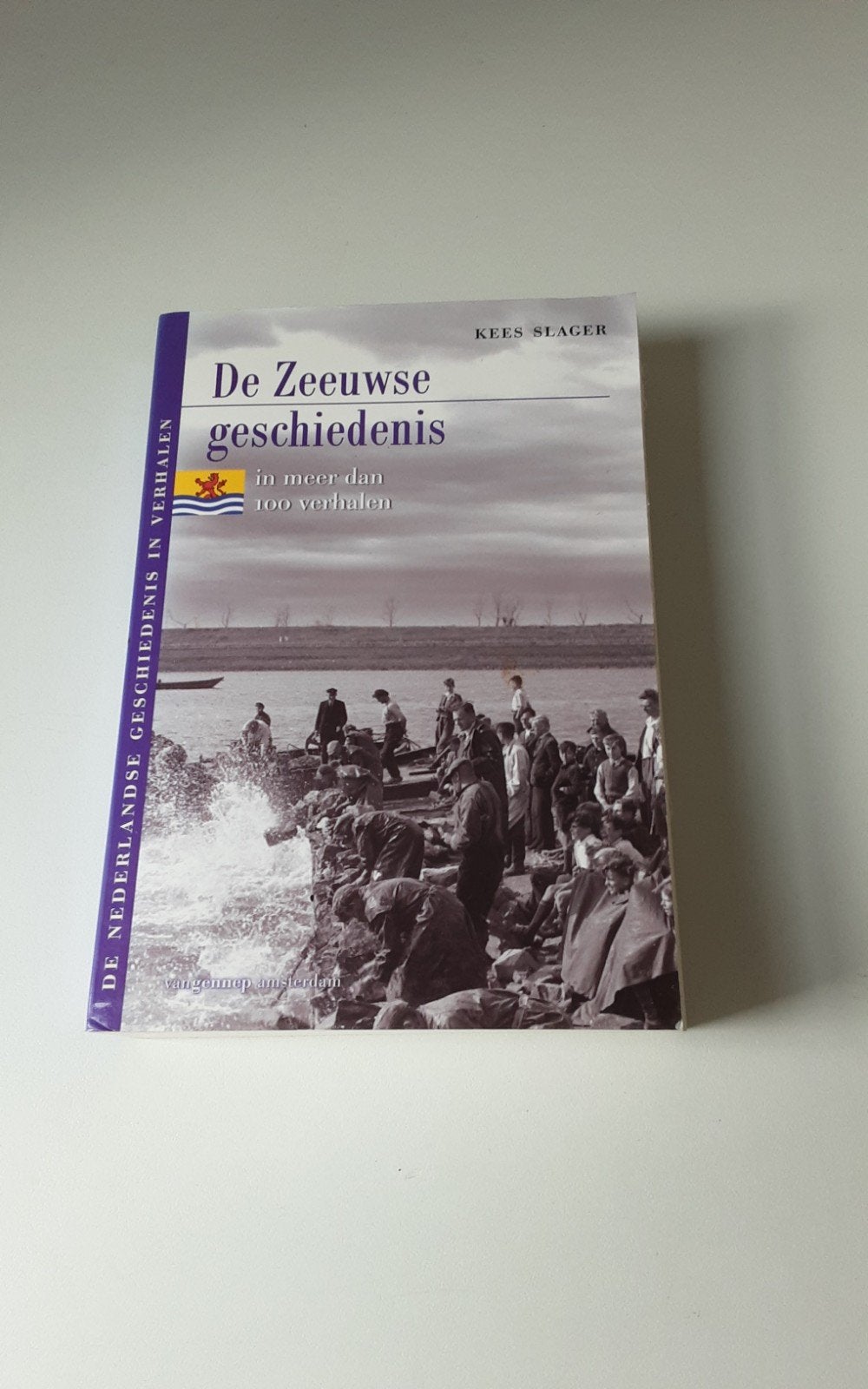 De Zeeuwse geschiedenis in meer dan 100 verhalen, Ophalen of Verzenden, 20e eeuw of later, Gelezen, Kees Slager