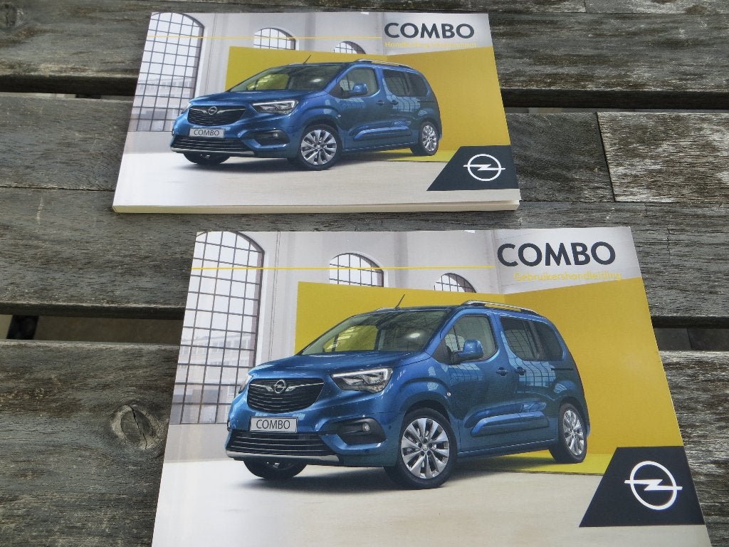 Instructieboek Opel Combo 2021 + handleiding audio/navi, Ophalen of Verzenden