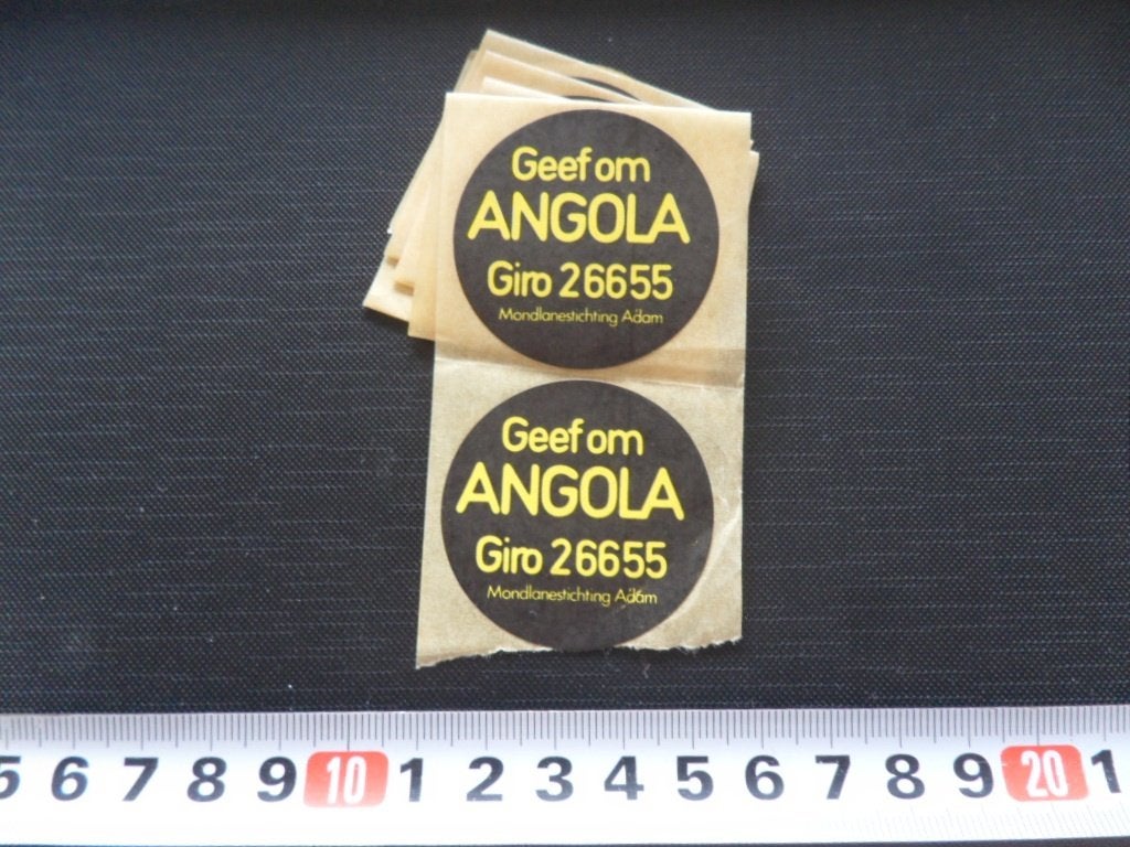 sticker Geef om ANGOLA Mondlanestichting Amsterdam, Ophalen, Zo goed als nieuw
