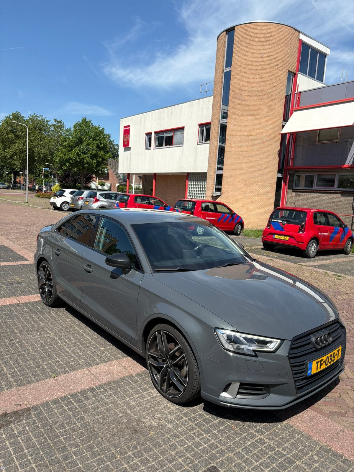 Audi A3 limousine 1.0 Tfsi 116pk S Tronic 2018 Grijs, Auto's, Origineel Nederlands, 1180 kg, 115 pk, Particulier