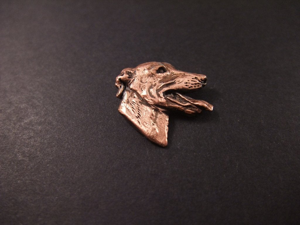 Greyhound Engels  hondenras (windhond ) koperkleurige pin, Verzamelen, Ophalen of Verzenden, Gebruikt, Dier of Natuur, Speldje of Pin