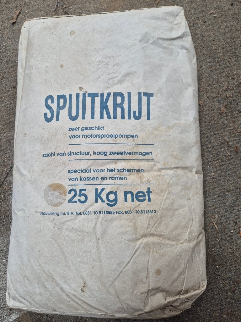 spuitkrijt, witkalk, Ophalen