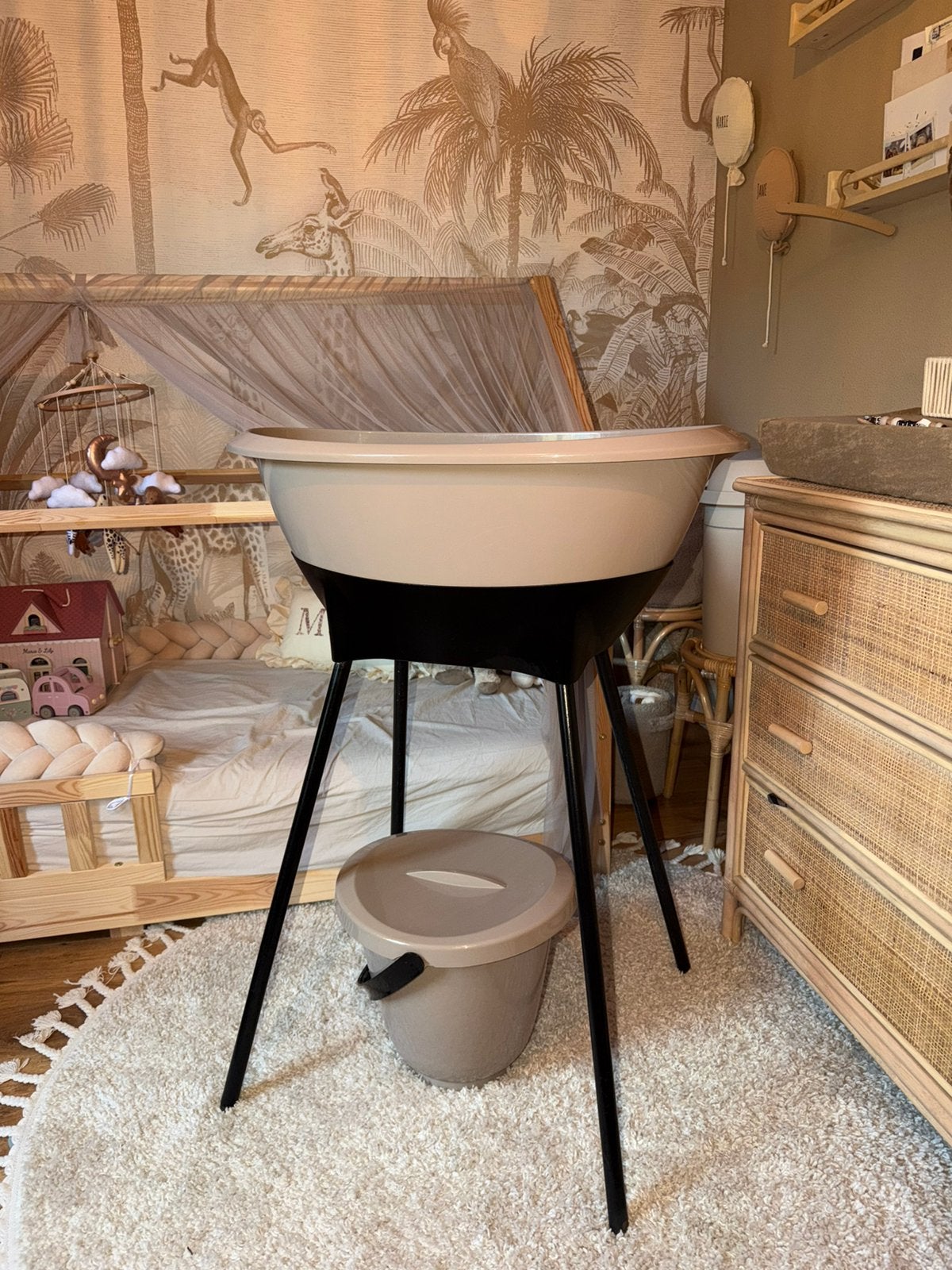 Luma Babybadje zwart/sand, Gebruikt, Badje, Standaard, Ophalen