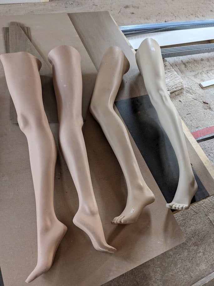etalage benen, Ophalen, Gebruikt, Feestartikel, Carnaval