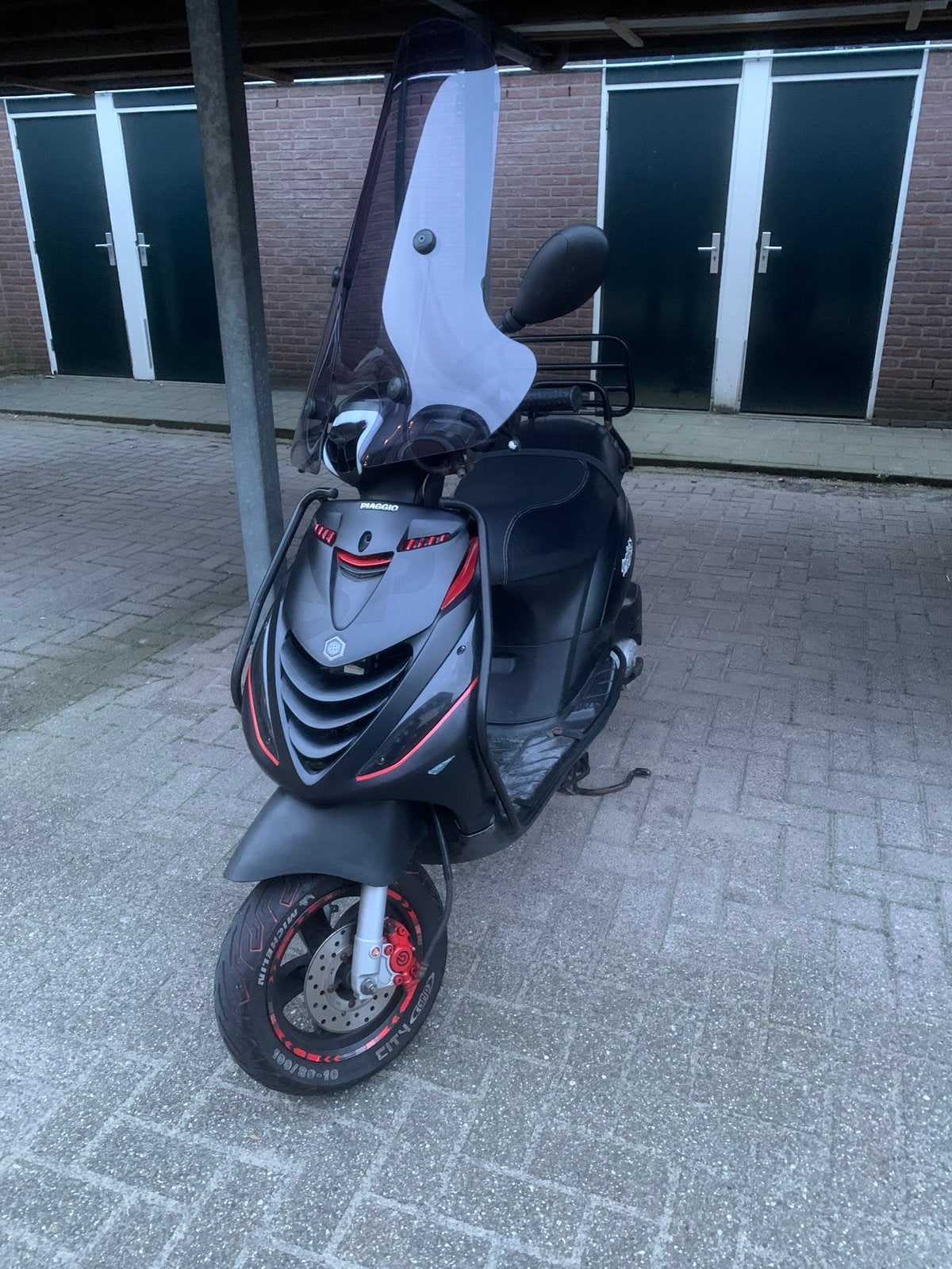 Zip2000 4takt sp, Fietsen en Brommers, Scooters | Piaggio, Ophalen, Gebruikt, Maximaal 45 km/u, Zip