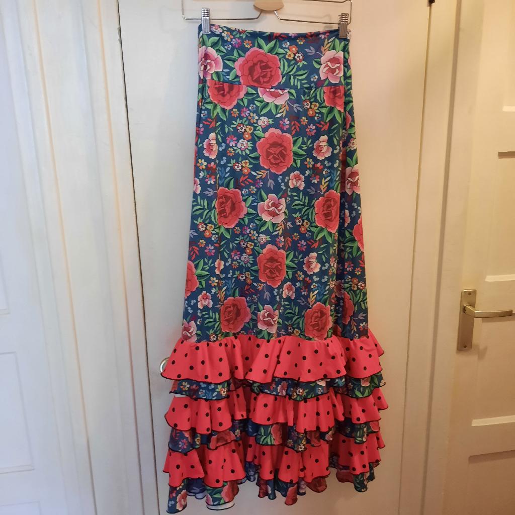 Flamenco rok en top flamencorok ensemble bloem kleuren M, Ophalen of Verzenden, Zo goed als nieuw, Kleding
