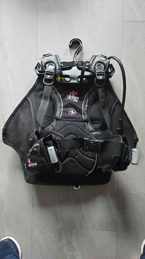 BCD (wing) en automatenset, Watersport en Boten, Ophalen of Verzenden, Zo goed als nieuw, Trimvest of Wing