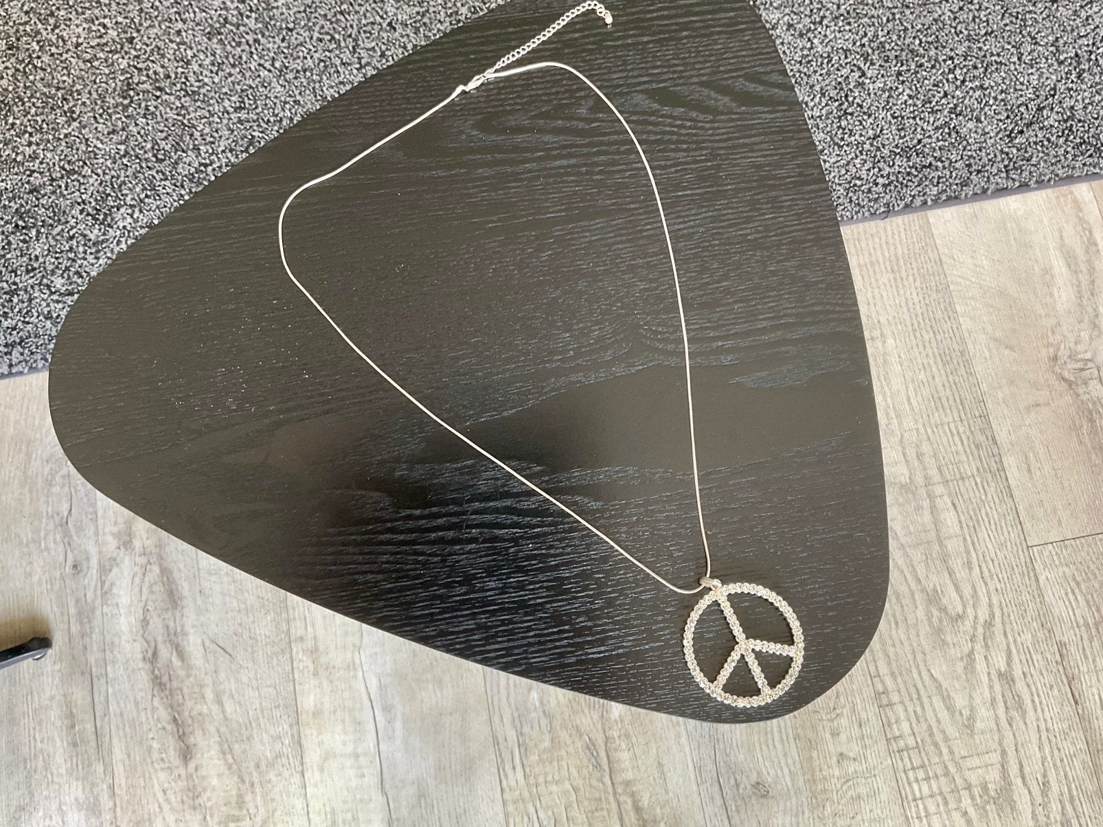 Ketting met hanger - Zilverkleurig, Ophalen, Gebruikt, Zilver, Overige materialen