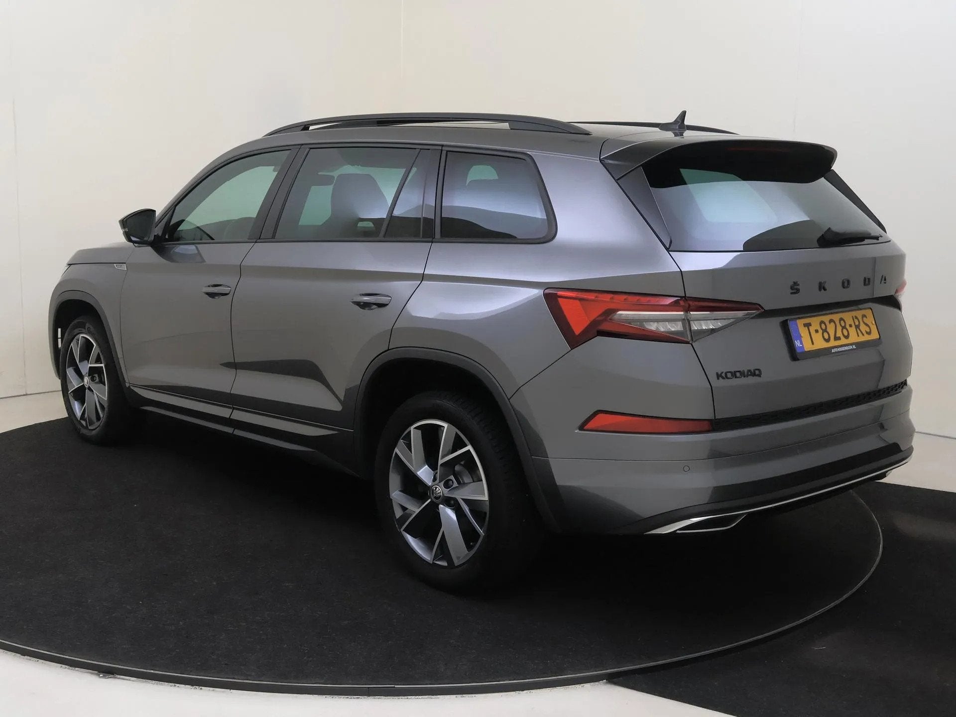 Skoda Kodiaq 1.5 TSI Sportline Business (bj 2023, automaat), 4 cilinders, 150 pk, Bedrijf, Kodiaq