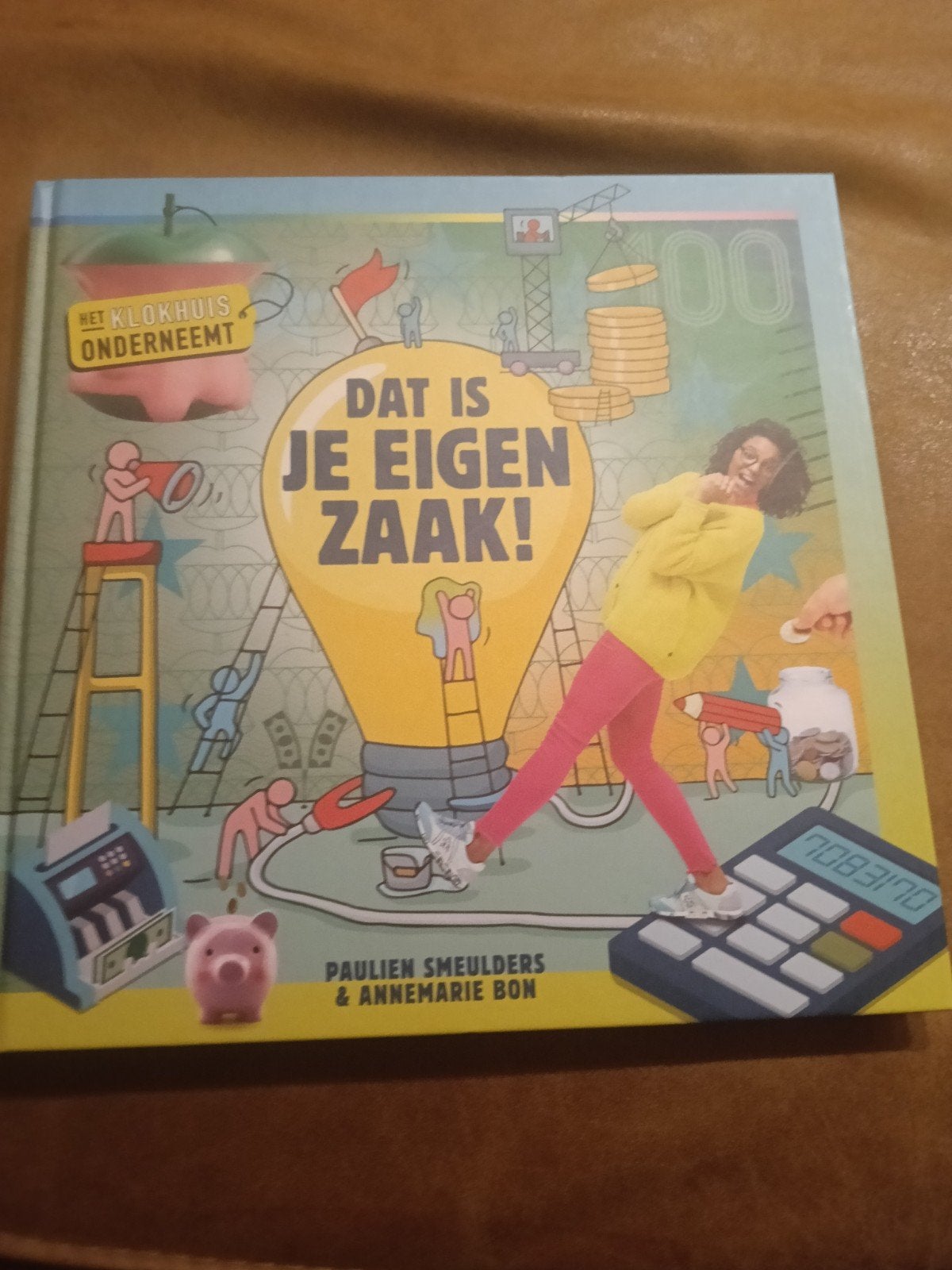 Dat is je eigen zaak! Het Klokhuis onderneemt, Ophalen of Verzenden, Zo goed als nieuw, Paulien Smeulders & Annemarie Bon, Non-fictie