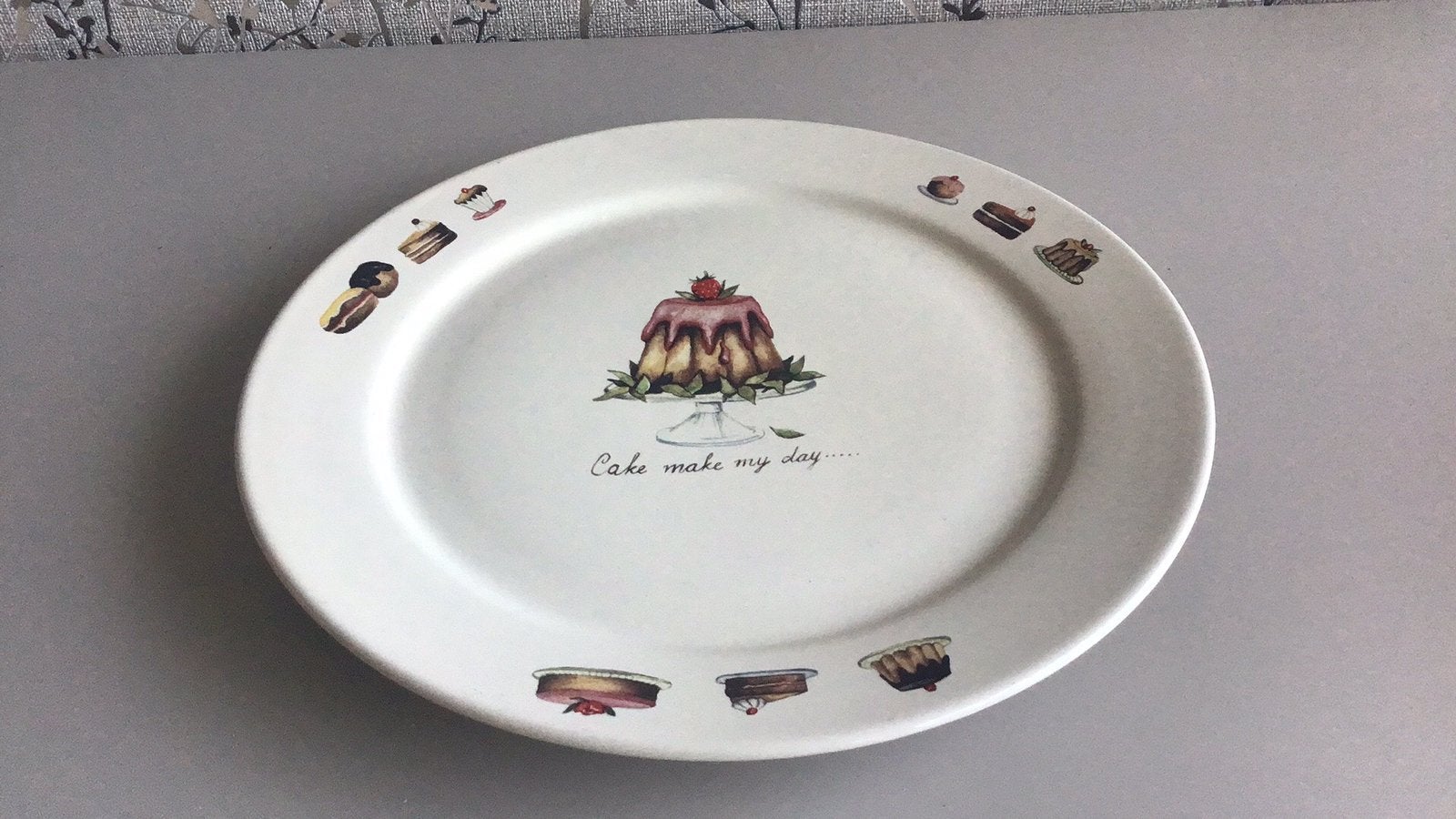 Cake of gebakschaal van Jet ter steege, Ophalen, Zo goed als nieuw, Aardewerk, Overige stijlen