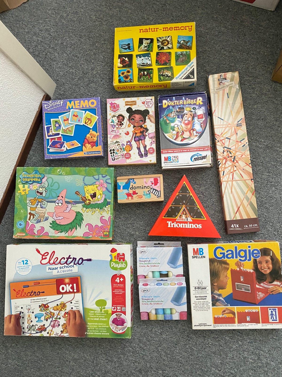 11 spellen. Galgje e.a., Hobby en Vrije tijd, Gezelschapsspellen | Bordspellen, Ophalen of Verzenden, Gebruikt