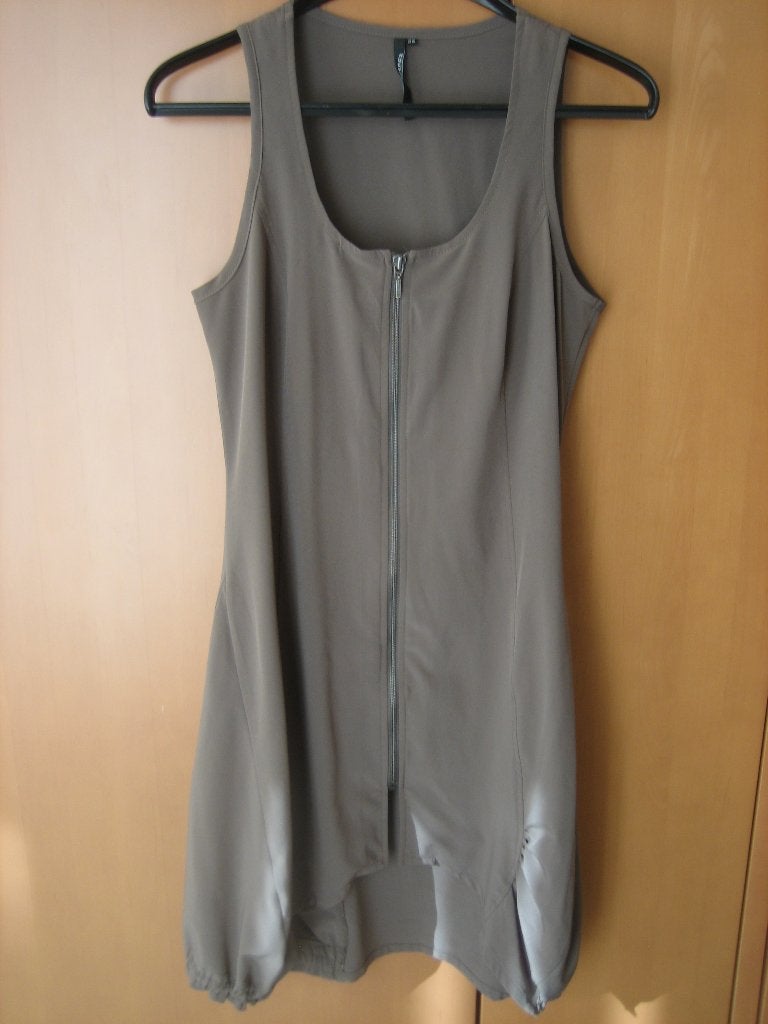 Zeer mooie taupe jurk of overgooier DREAMSTAR 38 snazzeys, Kleding | Dames, Maat 38/40 (M), Dreamstar, Bruin, Nieuw