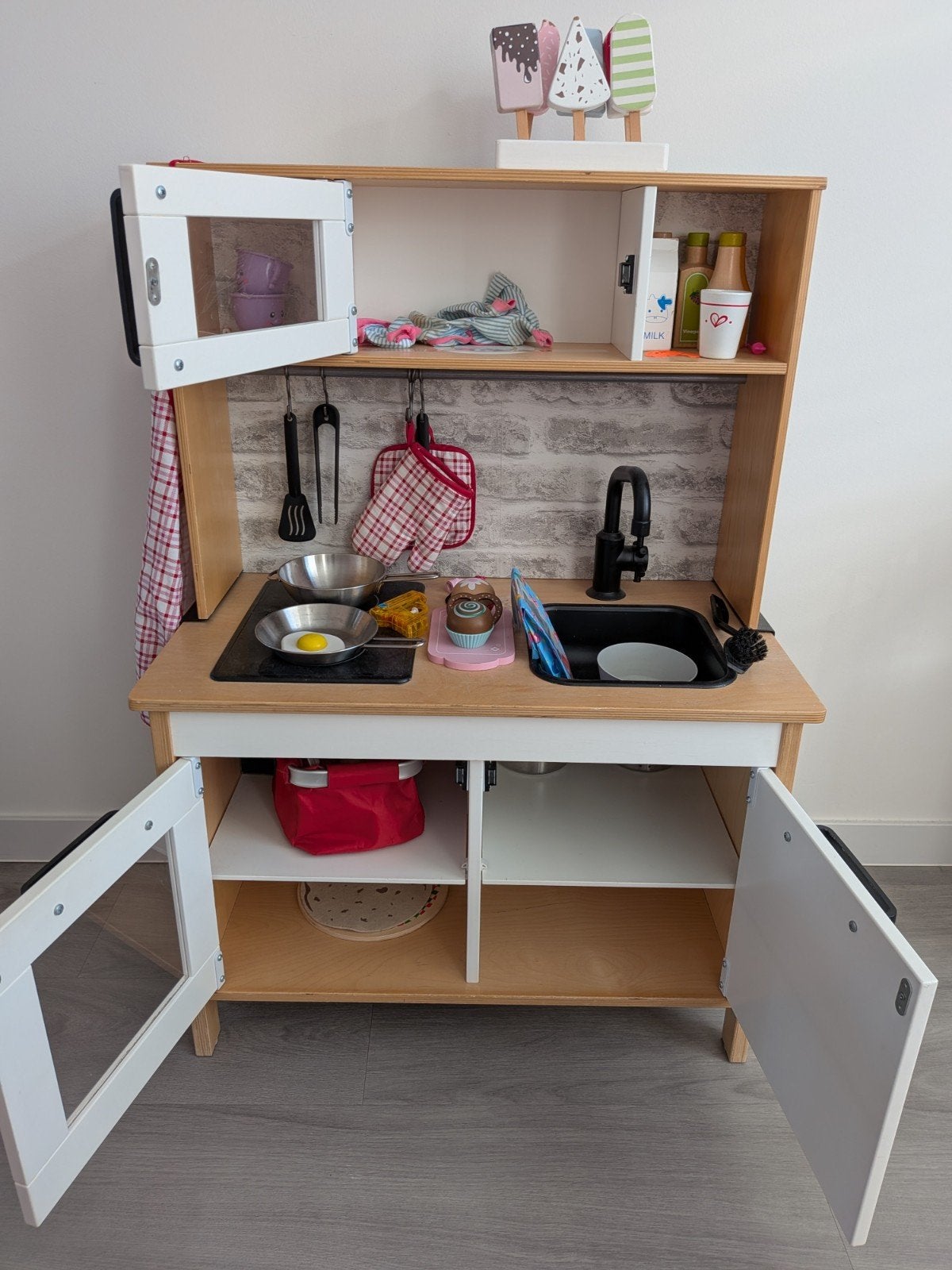 Houten kinderkeuken met accessoires, Ophalen, Gebruikt, Knutselen